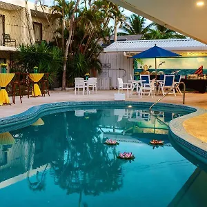 Pirate's 2*, Bridgetown Barbados